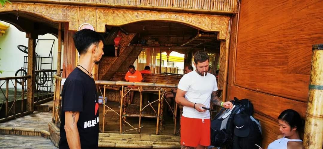 Bambooze Hauz Hotel Balabag  Luaran gambar