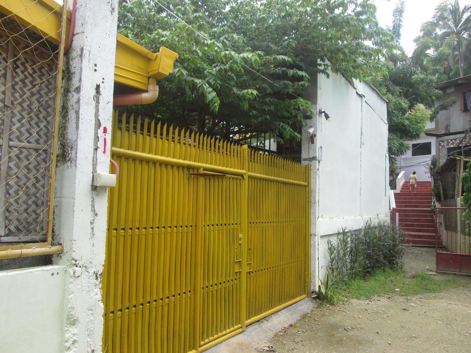 Bambooze Hauz Hotel Balabag  Luaran gambar